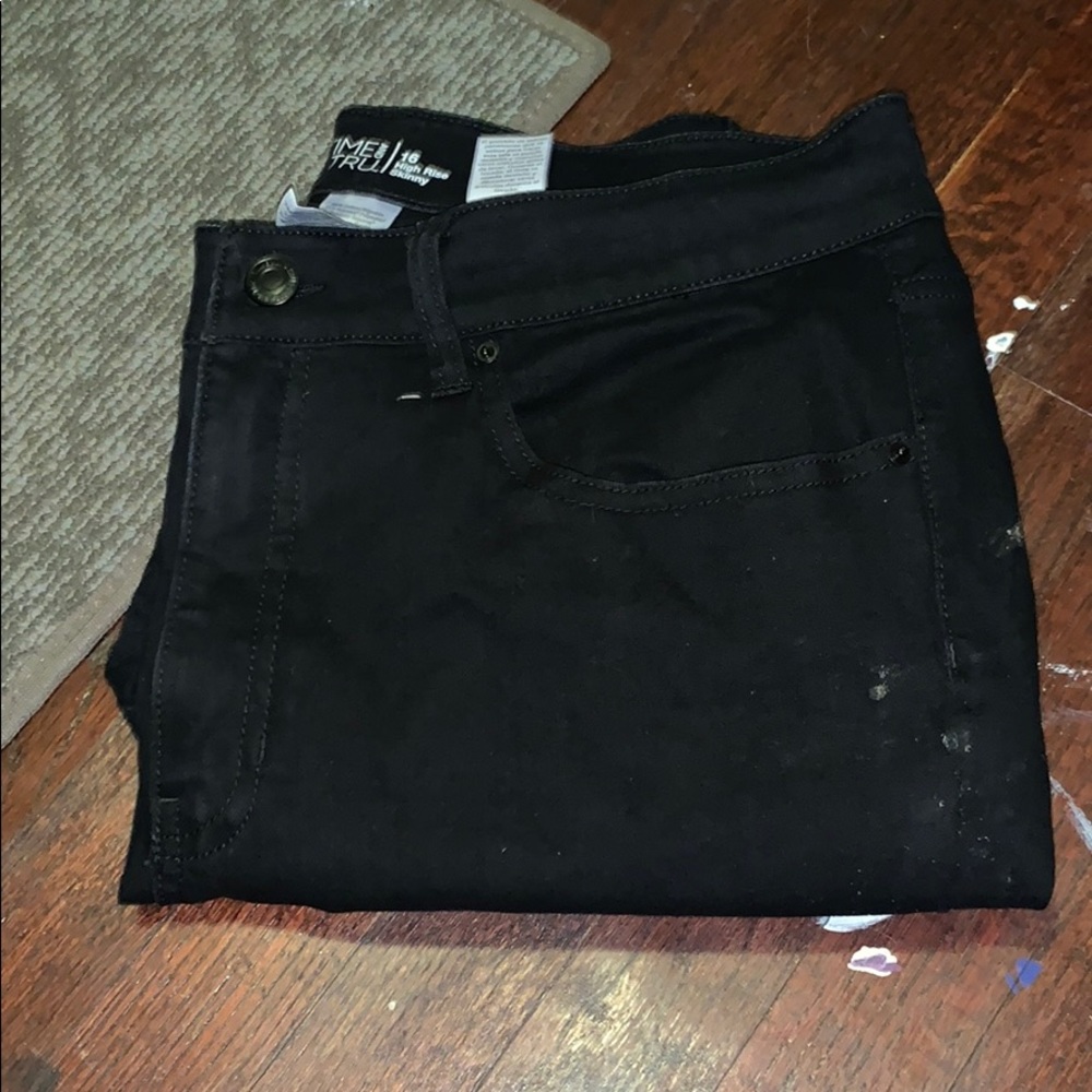 Black Hi-Rise Skinny Jeans